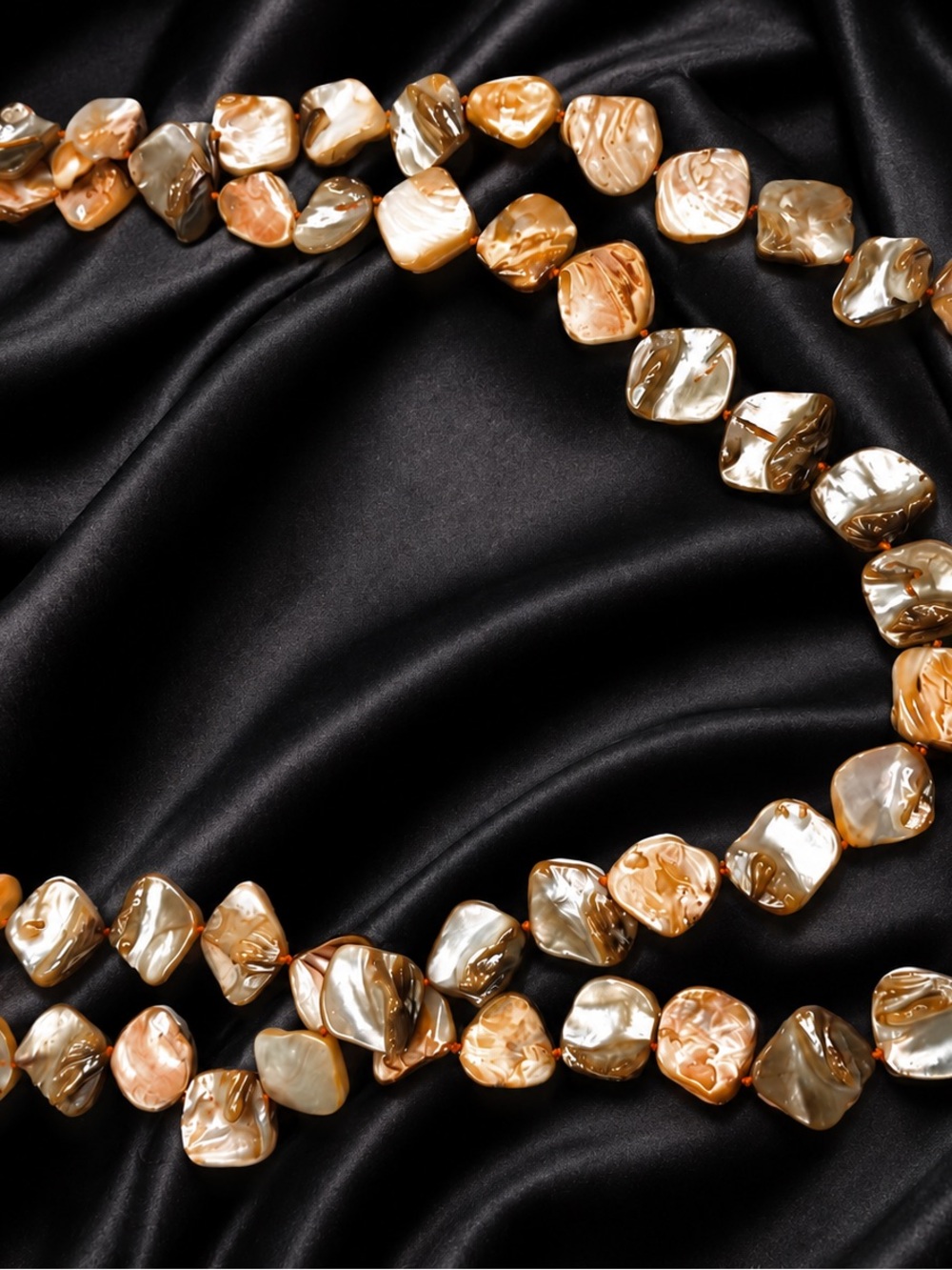 Vintage Mother of Pearl Long Necklace – Natural Shell, 84 cm